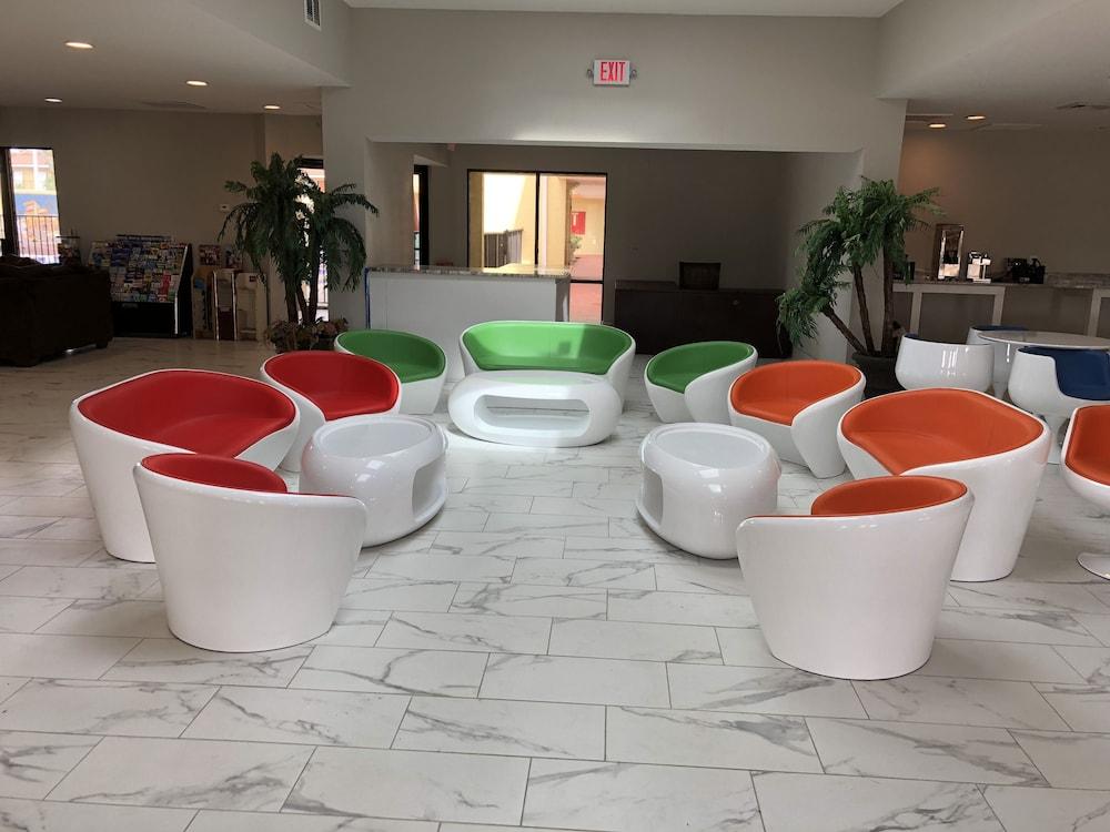 Clarion Inn & Suites Kissimmee-Lake Buena Vista South Εξωτερικό φωτογραφία