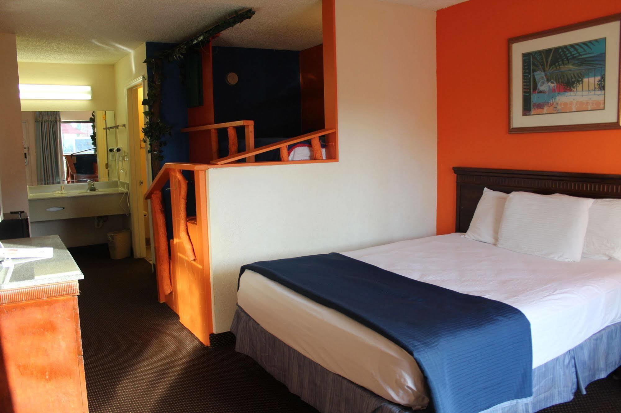 Clarion Inn & Suites Kissimmee-Lake Buena Vista South Εξωτερικό φωτογραφία